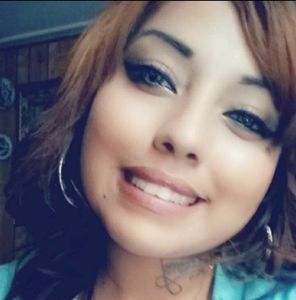 Meet your Posher, Stephaniie